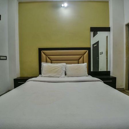 Hotel Vinayaka Nāthdwāra Exterior foto