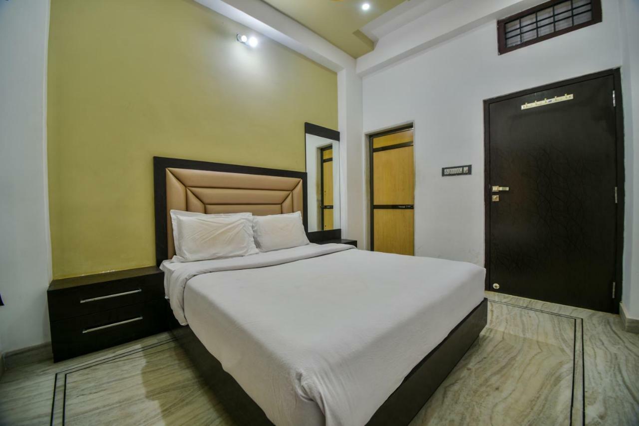 Hotel Vinayaka Nāthdwāra Exterior foto