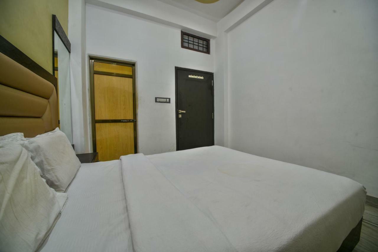 Hotel Vinayaka Nāthdwāra Exterior foto