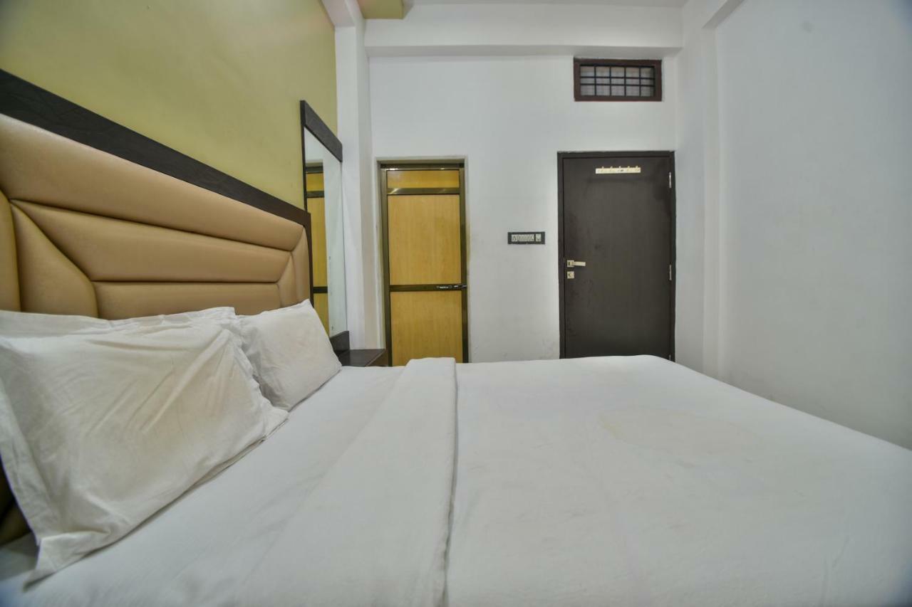 Hotel Vinayaka Nāthdwāra Exterior foto